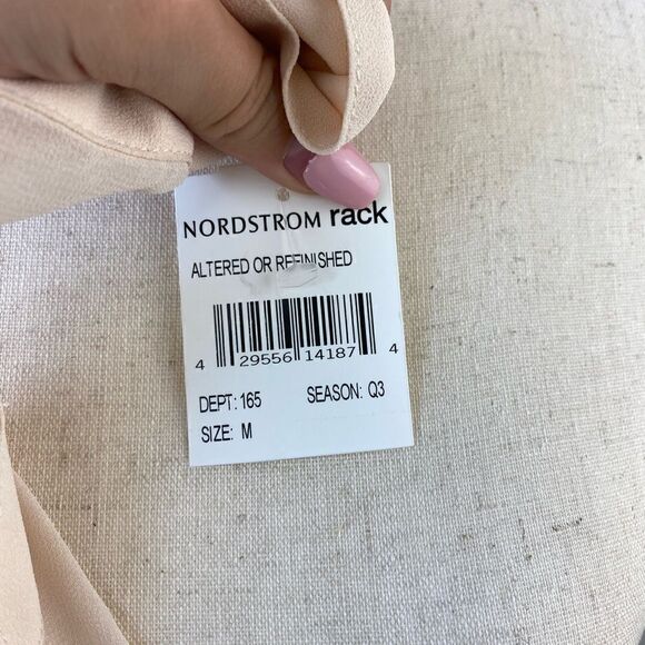 NWT Lush Cream Button Down Blouse Top Size M EUC - Picture 6 of 7